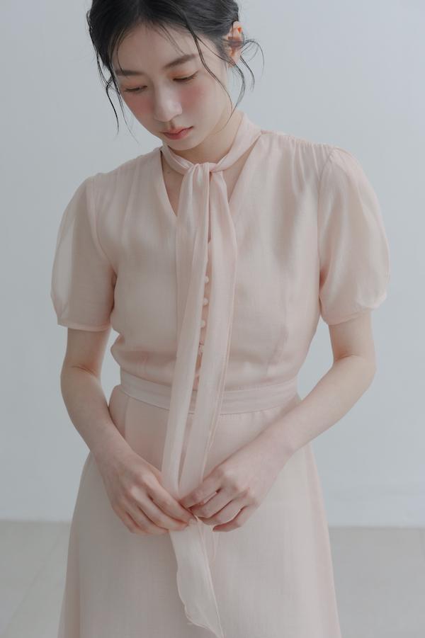 領巾小包袖天絲洋裝(淺粉) 