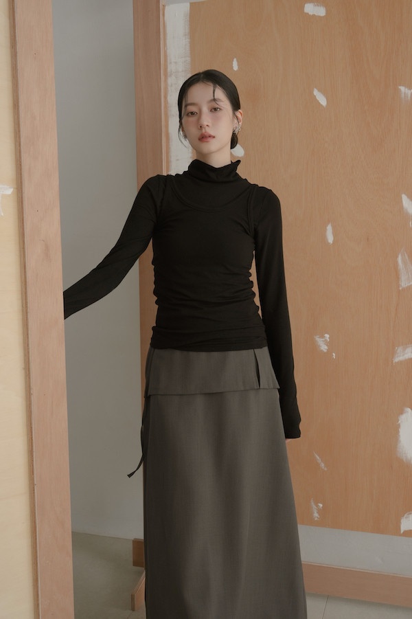 後領開衩附背心上衣(黑) 