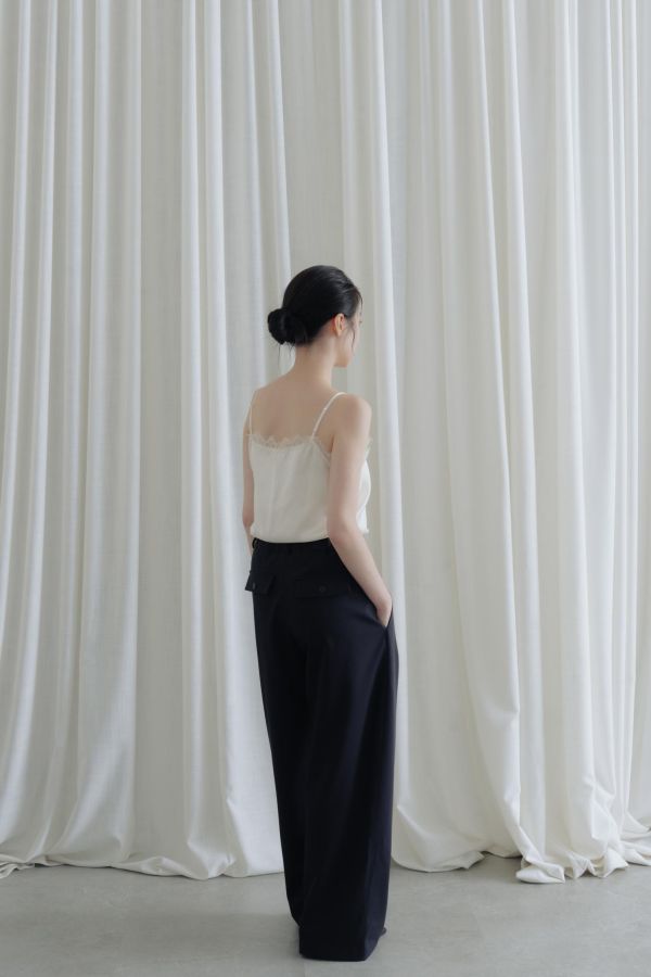 後腰鬆緊落地西裝褲(黑) 