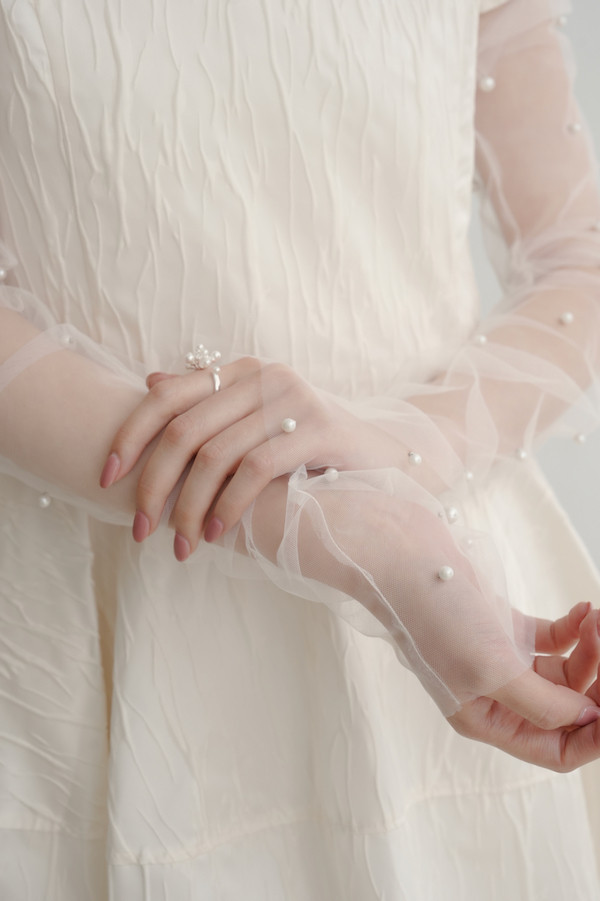 珍珠釘網紗袖套(米白) 