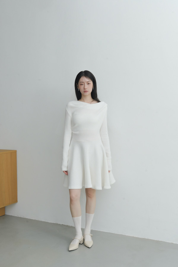 刷毛垂領設計短洋裝(白) 
