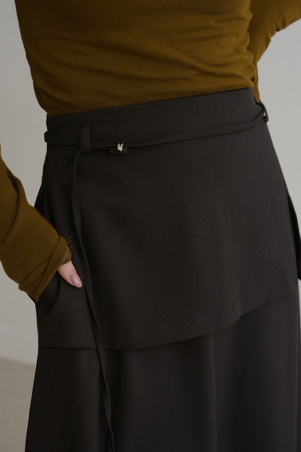 附繫帶假兩件式長裙(黑) 