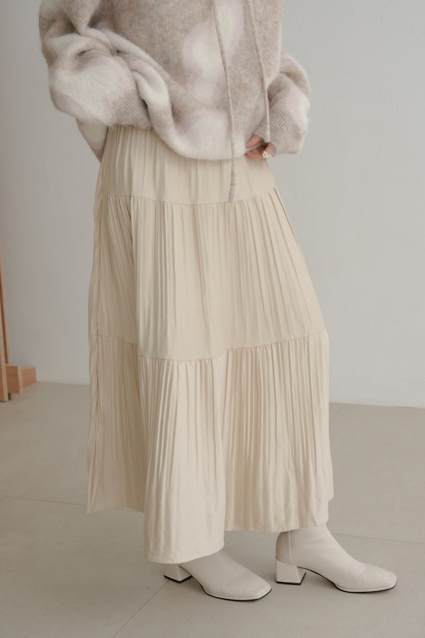 百褶漸變紋理長裙(米白) 