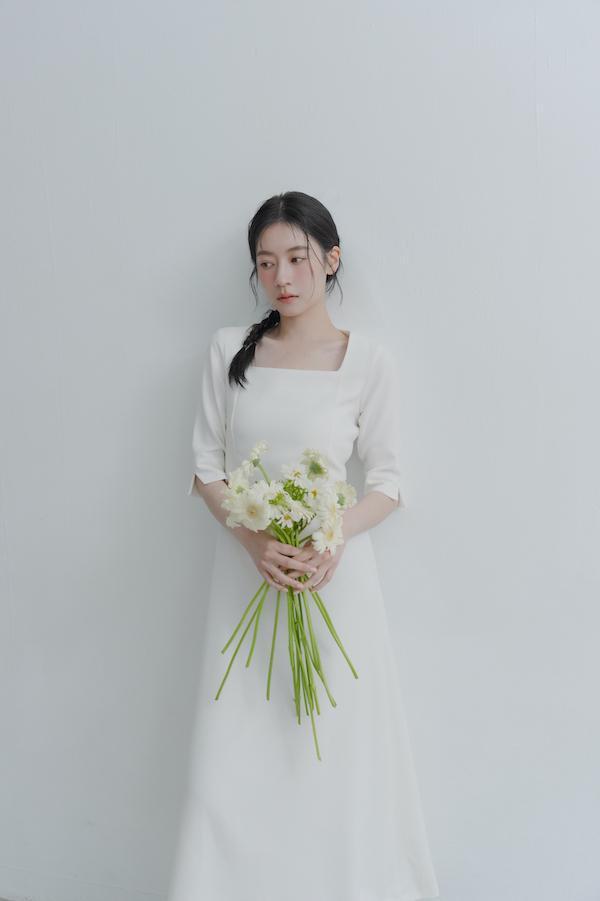 法式方領五分袖輕婚紗(白) 