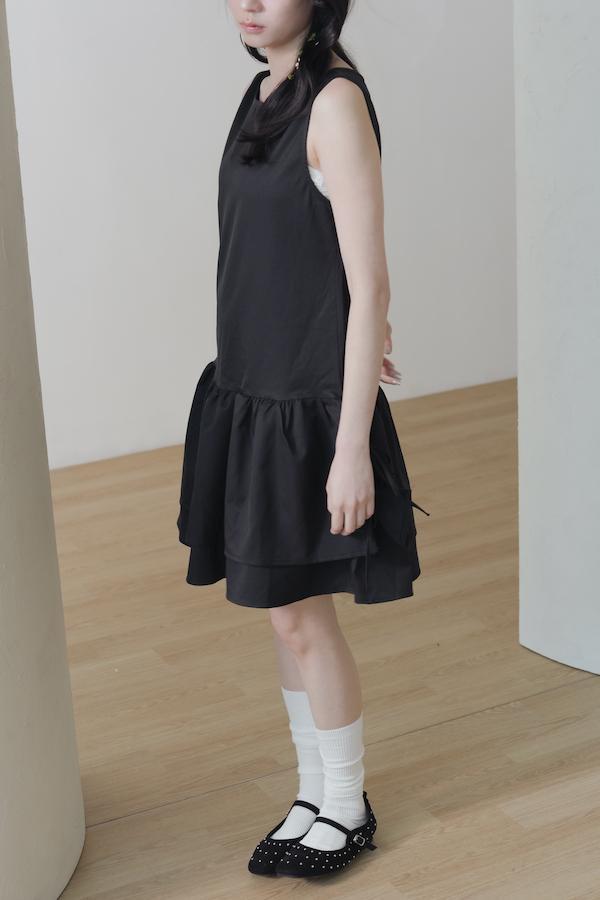 層次下襬側邊綁帶背心裙(黑) 