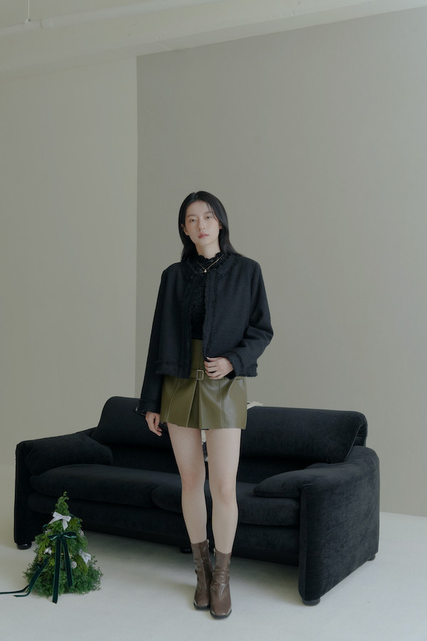 法式蕾絲花朵袖上衣(黑) 