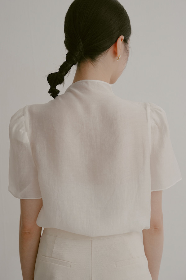【SALE】側邊綁帶微透肌上衣(白) 
