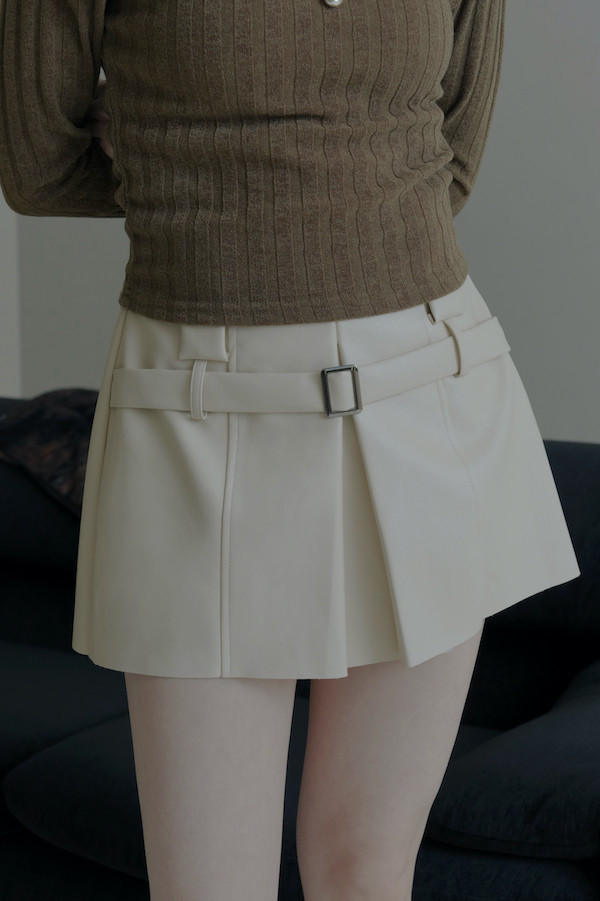 設計感皮革短褲裙(白) 