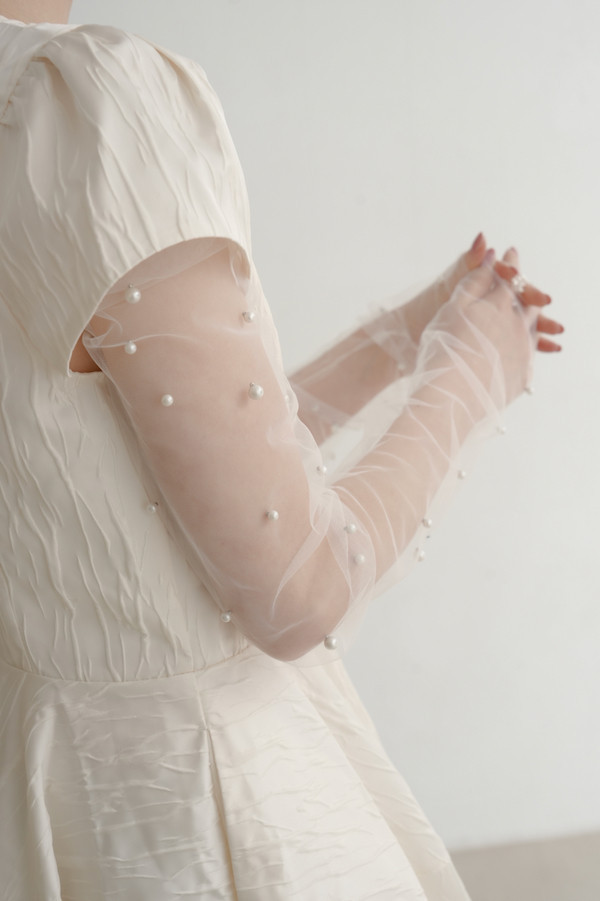 珍珠釘網紗袖套(米白) 