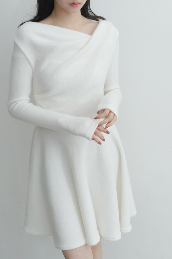 刷毛垂領設計短洋裝(白) 