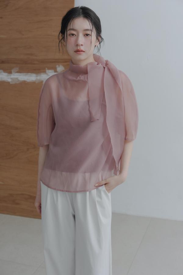 透肌彎弧袖韓系上衣(太妃糖) 