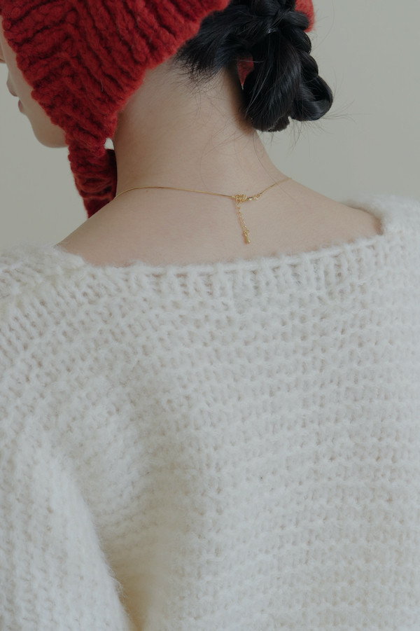 簡約Ｖ領針織落肩上衣(白) 