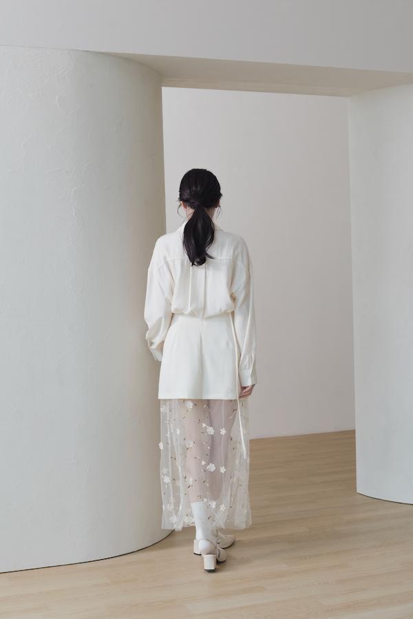 快閃-拼接蕾絲背心日感襯衫(米白) 