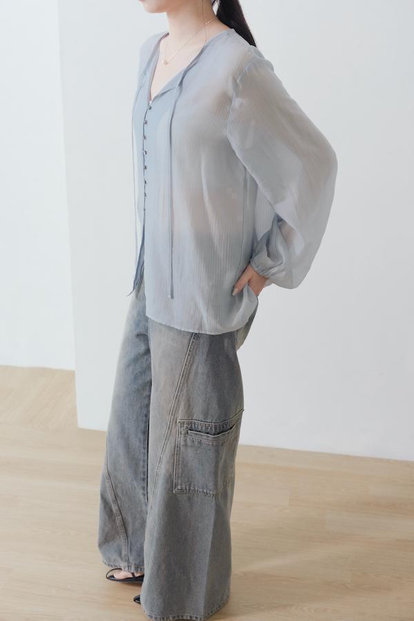 快閃-微透肌直紋天絲上衣(淺藍) 