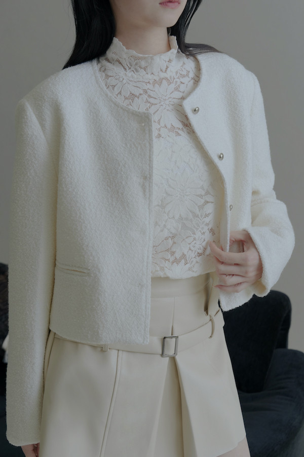 簡約圓釦小香風外套(米白) 