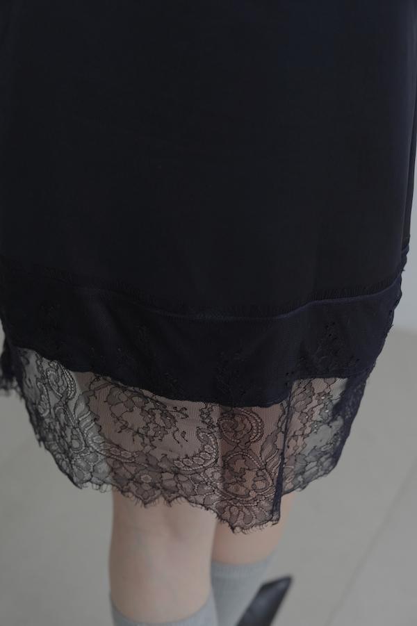 法國蕾絲肩帶緞面裙(黑) 