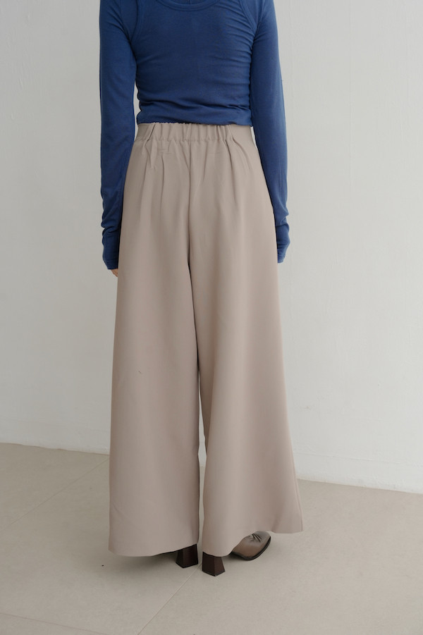 兩側釘釦設計長褲(米灰) 