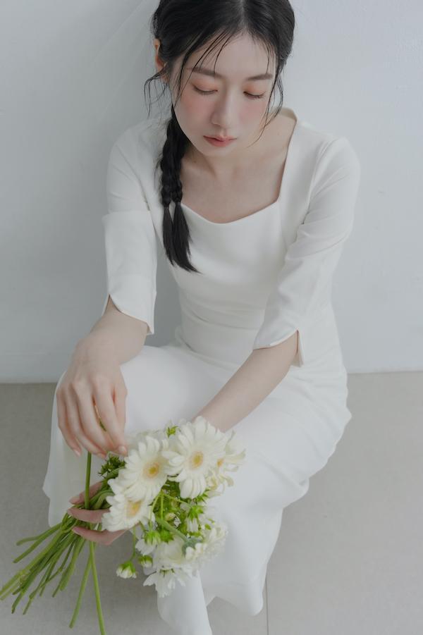 法式方領五分袖輕婚紗(白) 