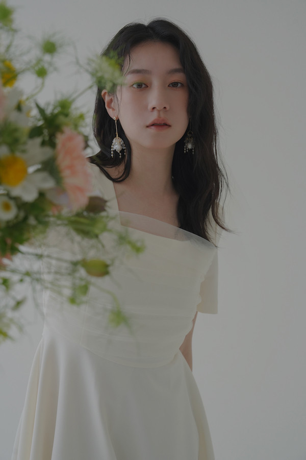 抓褶網紗設計長洋裝(米白) 輕婚紗洋裝,音樂會洋裝推薦,訂婚穿搭,法式氣質洋裝,婚禮小禮服,方型領洋裝,正式場合女裝,白色洋裝穿搭,Aline洋裝