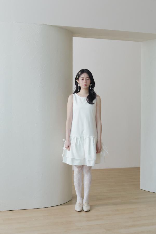 快閃-層次下襬側邊綁帶背心裙(白) 