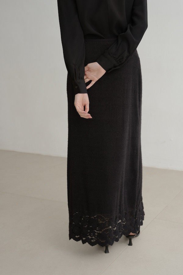 下擺蕾絲彈性長裙(黑) 
