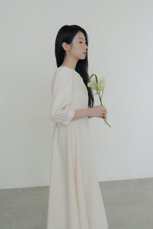 領口扭結七分袖洋裝(白) 