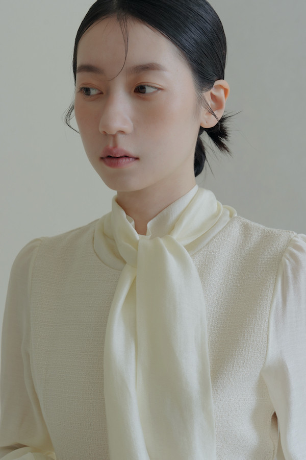 領巾綁帶小香風長洋裝(米白) 