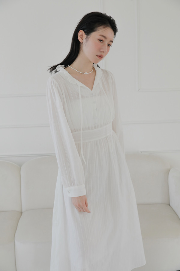 【SALE】V領荷葉排釦直紋洋裝(白) 