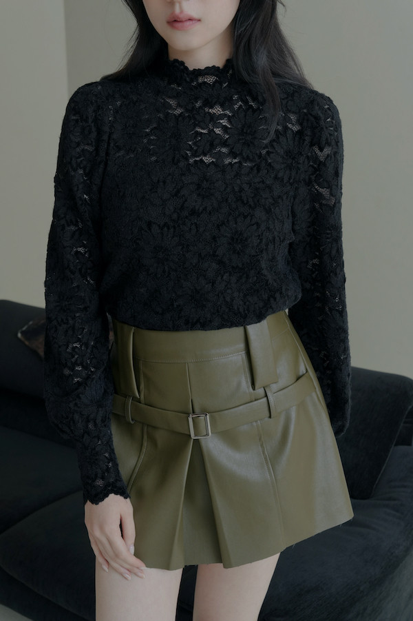 法式蕾絲花朵袖上衣(黑) 