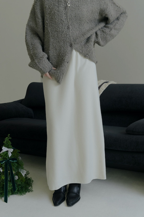 簡約後開衩保暖長裙(白) 
