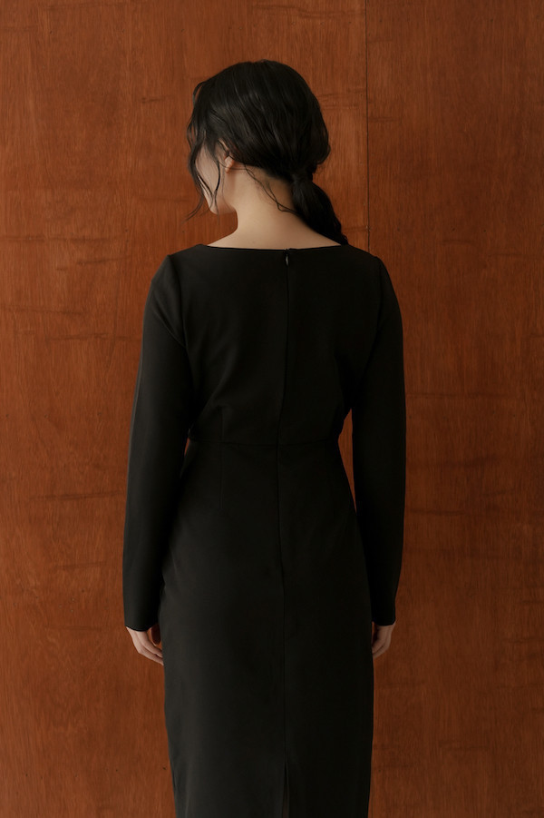 下襬透紗船型領小洋裝(黑) 