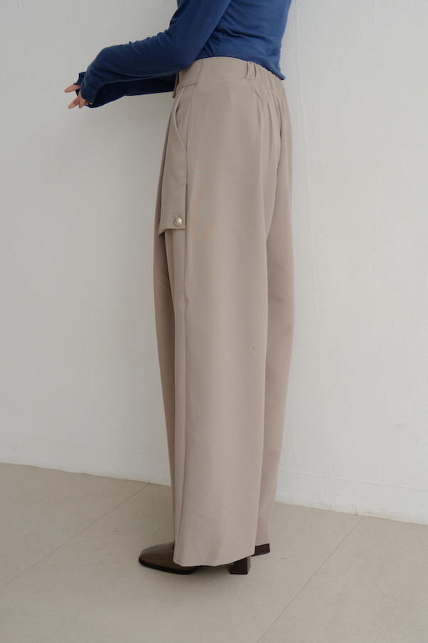 兩側釘釦設計長褲(米灰) 