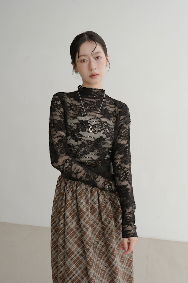 細緻花朵蕾絲打底衣(黑) 