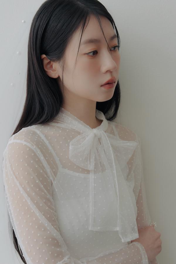 波點透膚感綁帶上衣(白) 