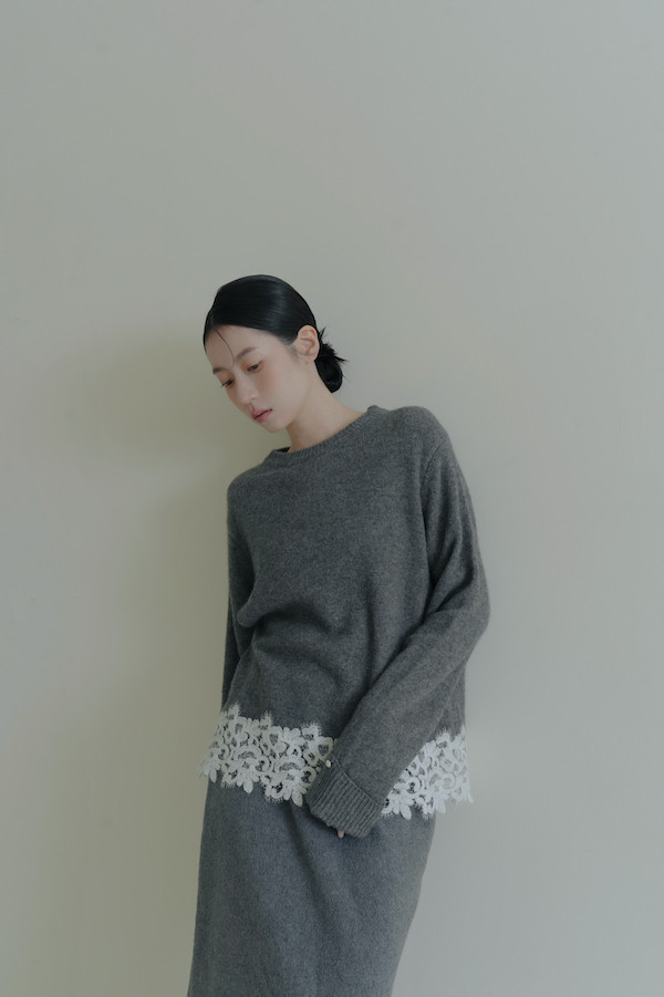 下擺蕾絲純羊毛上衣(灰) 