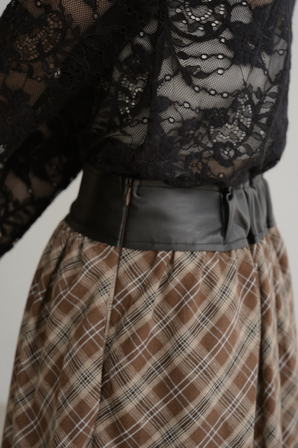 皮革腰封格紋長裙(咖) 