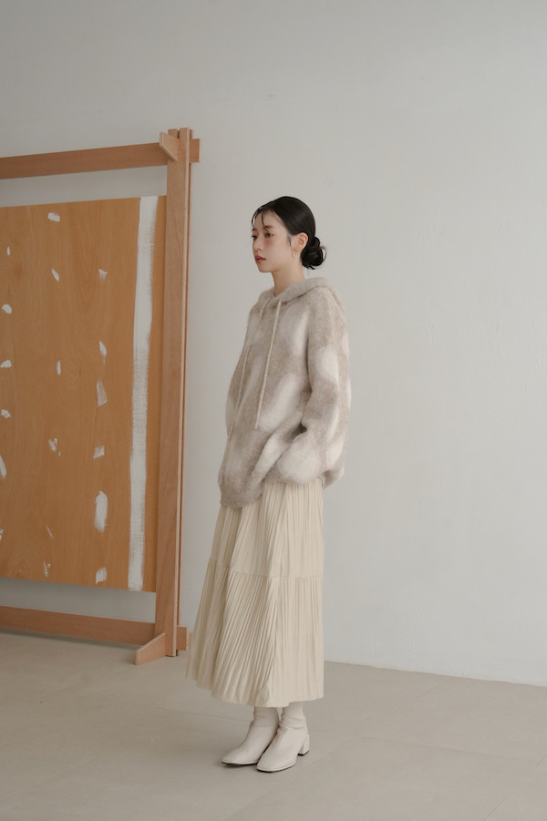 百褶漸變紋理長裙(米白) 