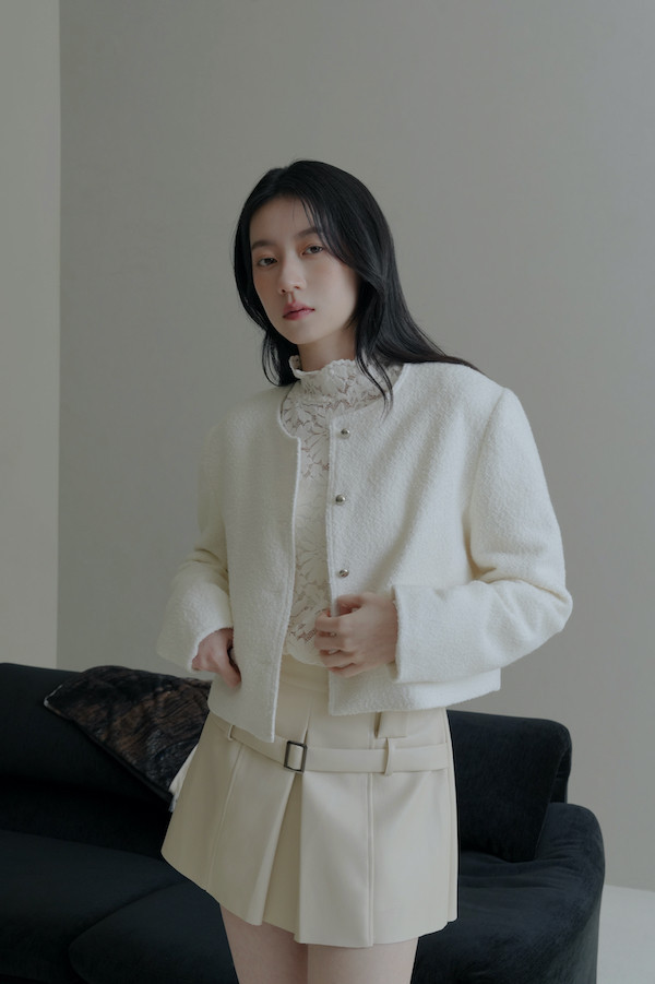 簡約圓釦小香風外套(米白) 