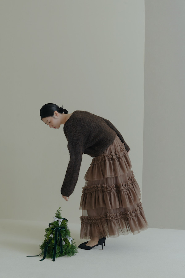 簡約Ｖ領針織落肩上衣(深咖) 