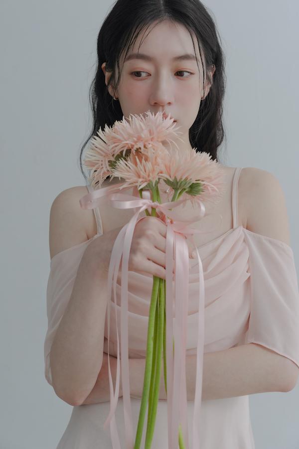 垂領卡肩雪紡洋裝(淺粉) 