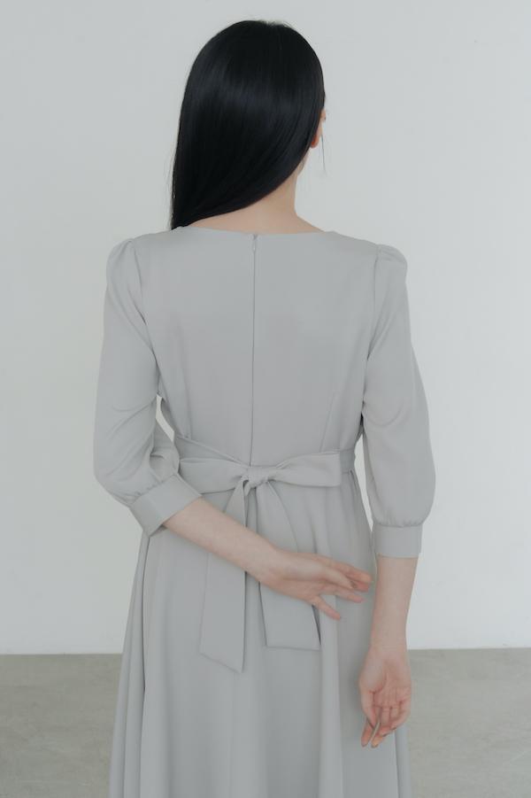 領口扭結七分袖洋裝(灰藍) 