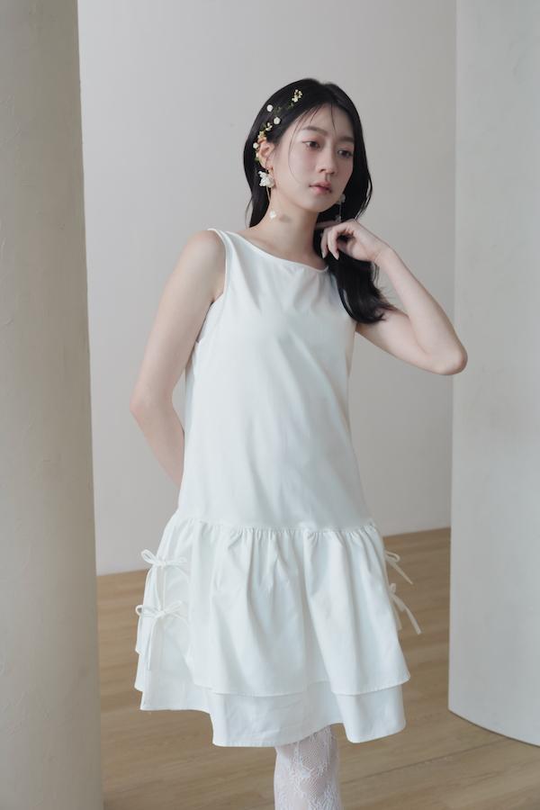 層次下襬側邊綁帶背心裙(白) 