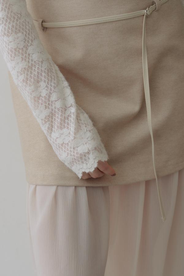 包領花朵蕾絲上衣(白) 