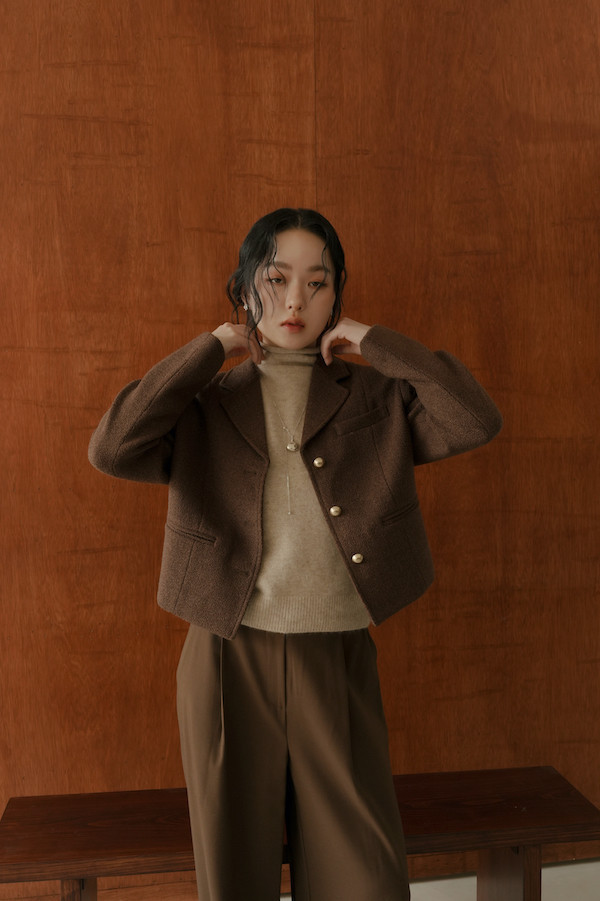 有領小香風金釦羊毛外套(深咖) 