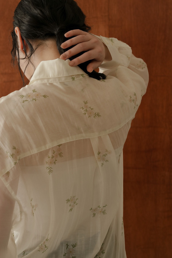 田園花樣天絲透肌上衣(白) 