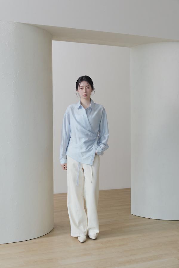 快閃-垂墜側邊釦剪裁襯衫(藍) 