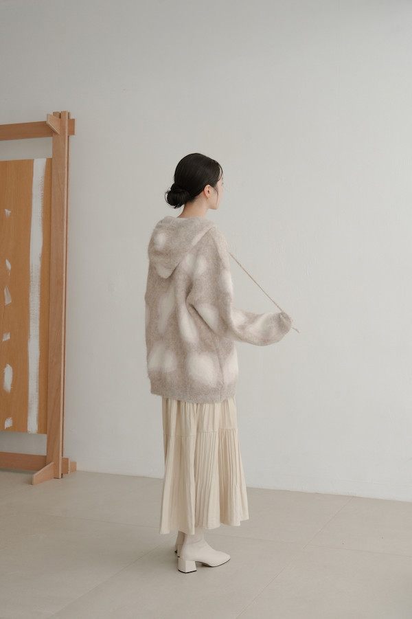 暈染愛心連帽毛衣(淺灰) 