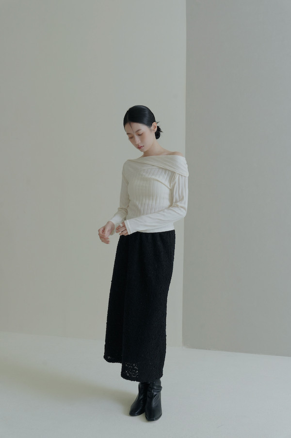 不規則卡肩坑條紋上衣(白) 