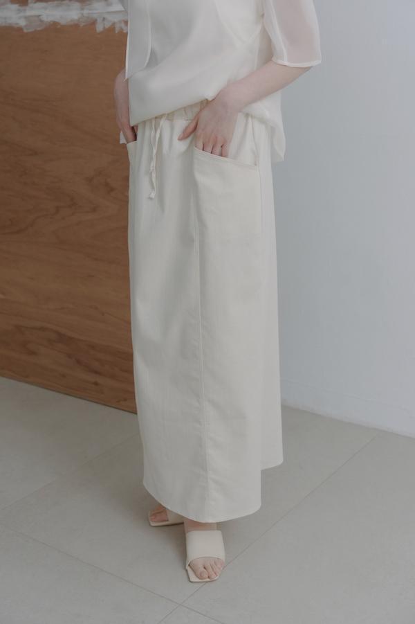 口袋設計A字牛仔裙(米白) 