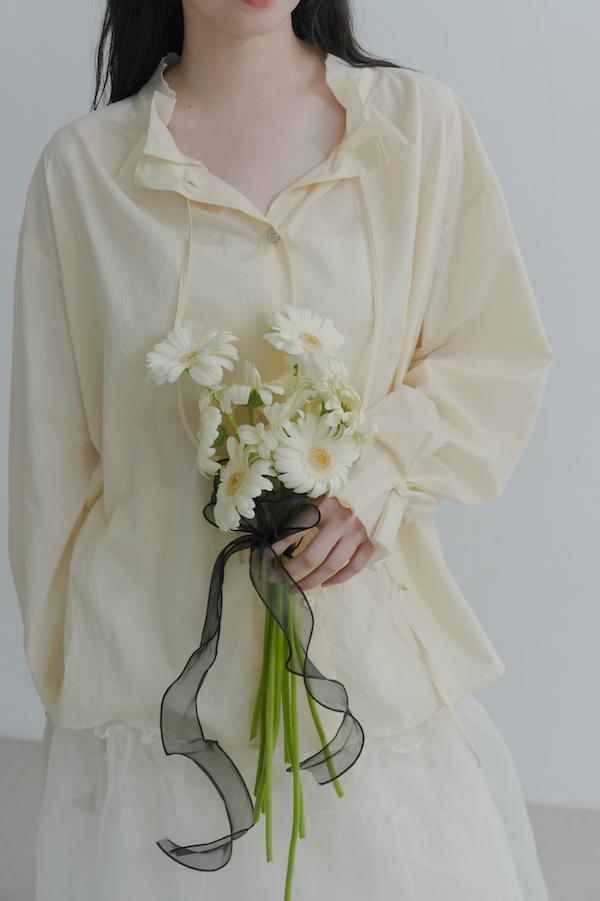 荷葉領口春日感上衣(鵝黃) 